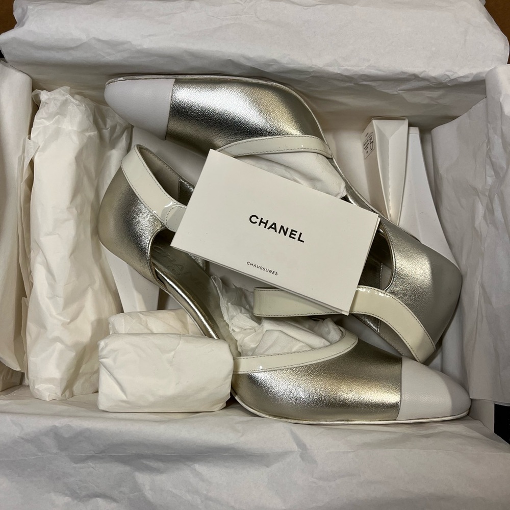 Authentic Chanel Women’s Pump size 39.5